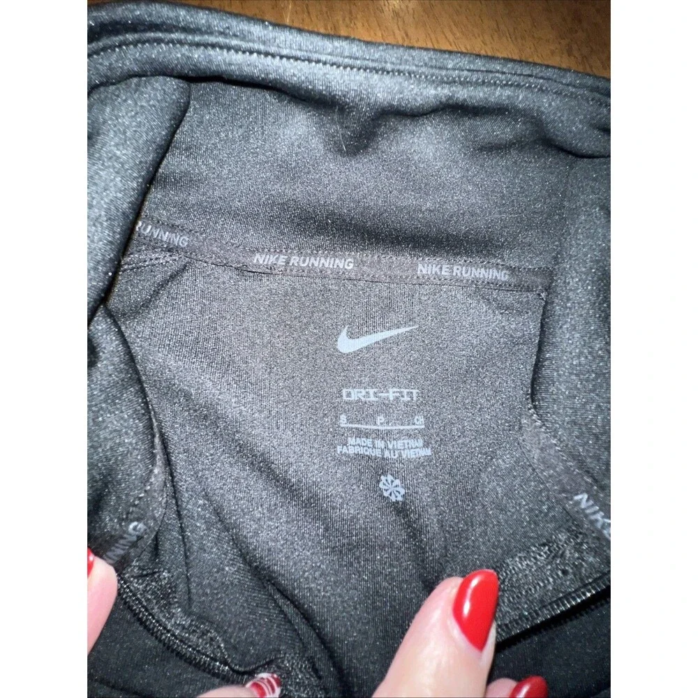 Nike Women's Dri-Fit Reflective Half Zip Running Shirt Black Silver Size Small - Picture 3 of 8